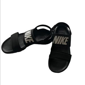 🌿Nike sandals🌿